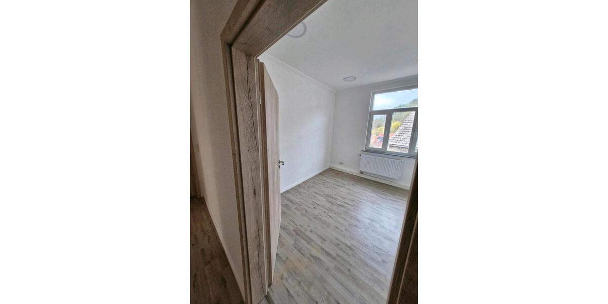 Etagenwohnung Mansfeld - 1 Zimmer, 76 m&sup2;, 548&euro; | Angebot:26678259