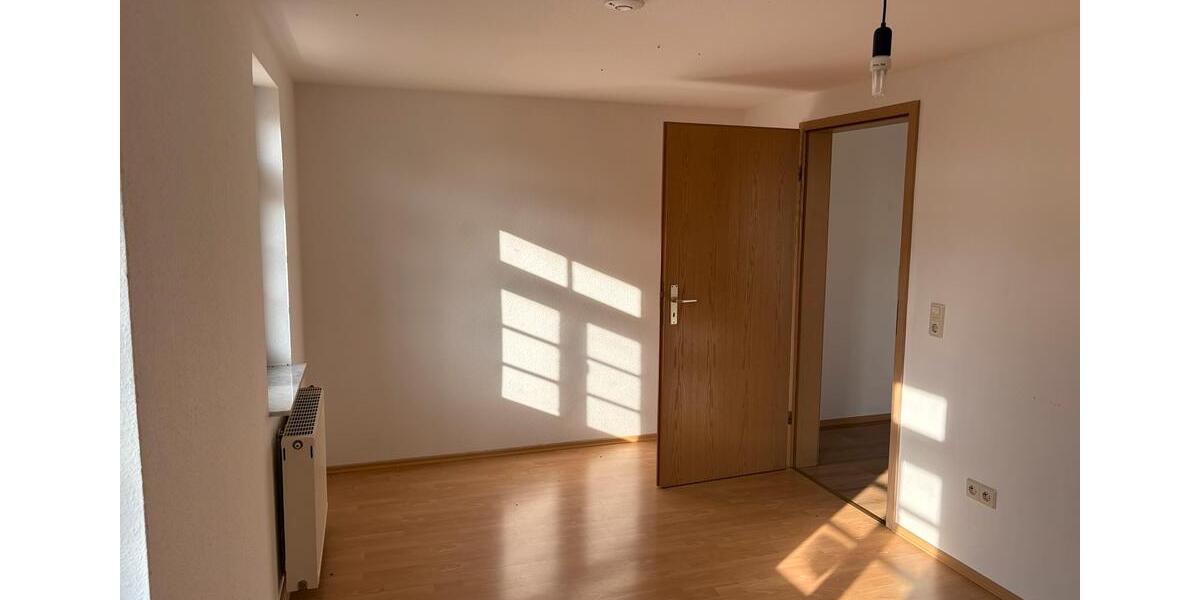 Etagenwohnung Langenburg - 3 Zimmer, 94 m&sup2;, 880&euro; | Angebot:24738002