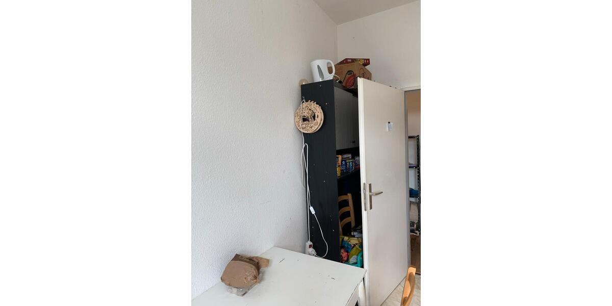 Etagenwohnung Greifswald - 3 Zimmer, 18 m&sup2;, 400&euro; | Angebot:26321335