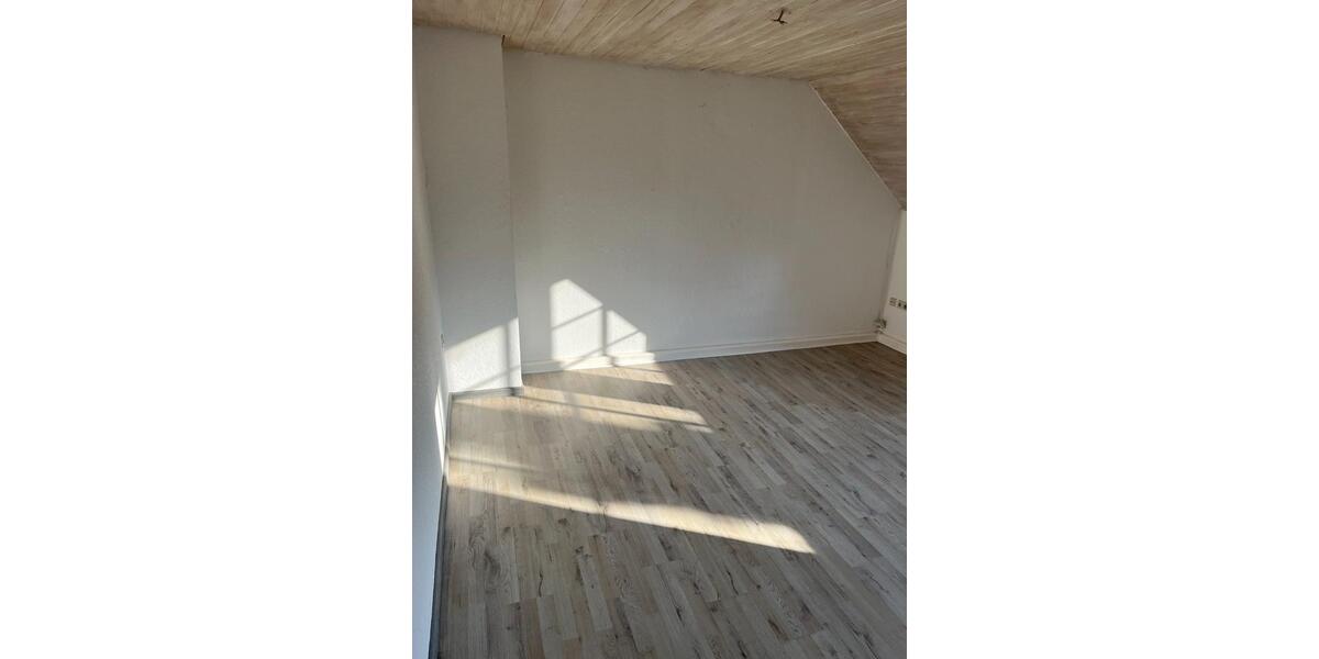 Dachgeschoßwohnung Rotenburg an der Fulda - 2 Zimmer, 52 m&sup2;, 310&euro; | Angebot:25269898