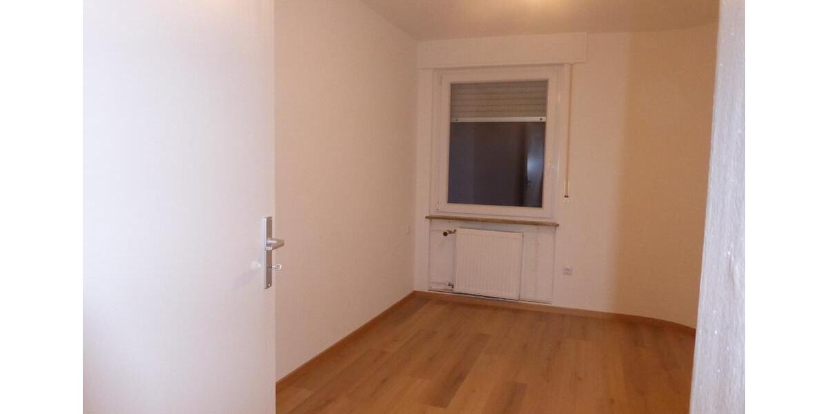 Etagenwohnung Rastatt - 4 Zimmer, 86 m&sup2;, 950&euro; | Angebot:24559804