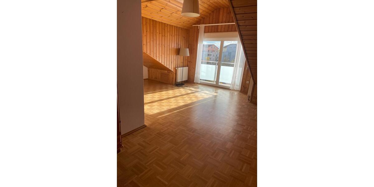 Dachgeschoßwohnung Ginsheim-Gustavsburg Gustavsburg - 3 Zimmer, 68 m&sup2;, 1.280&euro; | Angebot:25978637