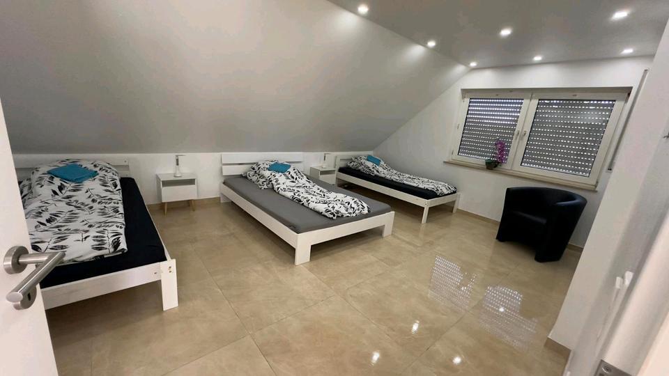 Wohnen auf Zeit Hammersbach - 3 Zimmer, 126 m&sup2;, 30&euro; | Angebot:26031792