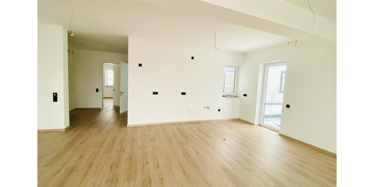 Erdgeschoßwohnung Sankt Ingbert - 2 Zimmer, 121 m&sup2;, 1.500&euro; | Angebot:24536302