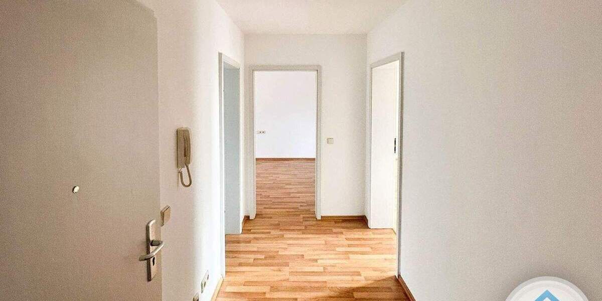 Etagenwohnung Zwickau Marienthal - 2 Zimmer, 60 m&sup2;, 330&euro; | Angebot:26155663