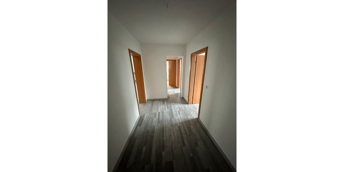 Etagenwohnung Niestetal - 3 Zimmer, 77 m&sup2;, 1.300&euro; | Angebot:26035445