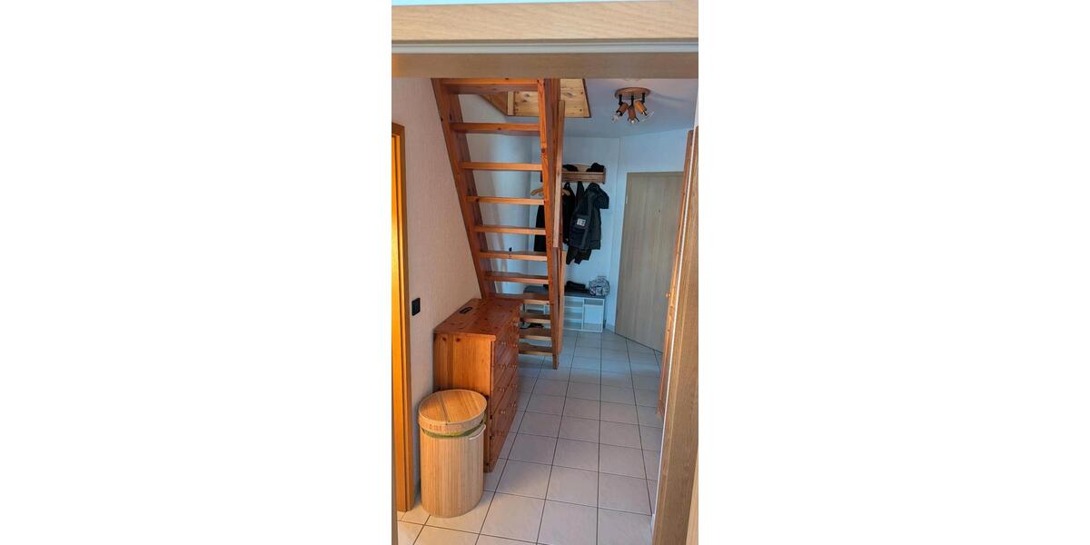 Dachgeschoßwohnung Sassenburg - 2 Zimmer, 77 m&sup2;, 700&euro; | Angebot:24399352