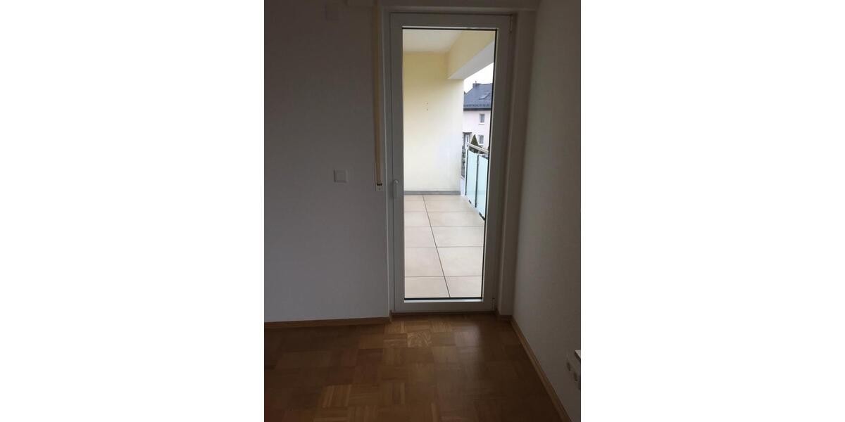 Etagenwohnung Karlstein am Main - 5 Zimmer, 105 m&sup2;, 1.200&euro; | Angebot:26704320