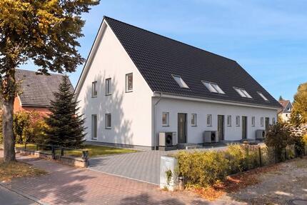 Haus Ahrensbök - 4 Zimmer, 106 m&sup2;, 1.470&euro; | Angebot:26535503