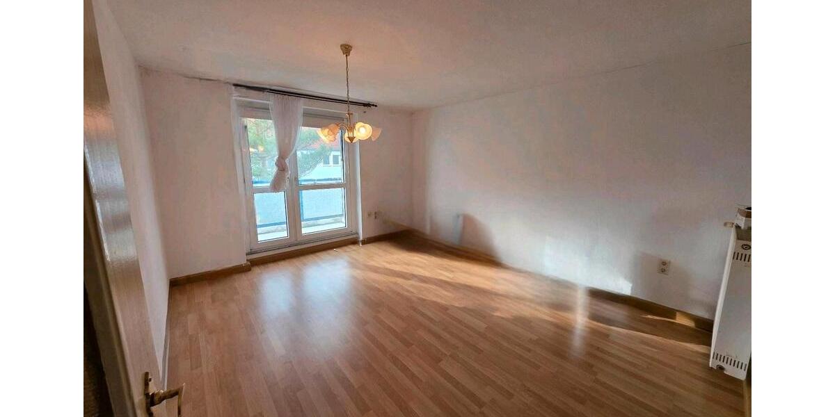 Etagenwohnung Nienburg (Saale) - 2 Zimmer, 50 m&sup2;, 415&euro; | Angebot:26062887