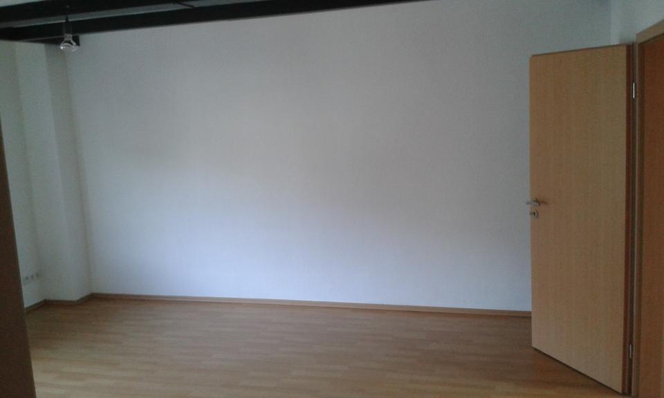 Etagenwohnung Hünfelden - 2 Zimmer, 77 m&sup2;, 680&euro; | Angebot:25982511