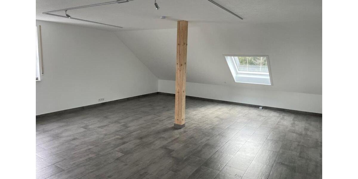 Exkl. offene 2-Zi-Wgh Nutzﬂäche 95,40 m2 Loft-Charakter Balkon 2 zimmer