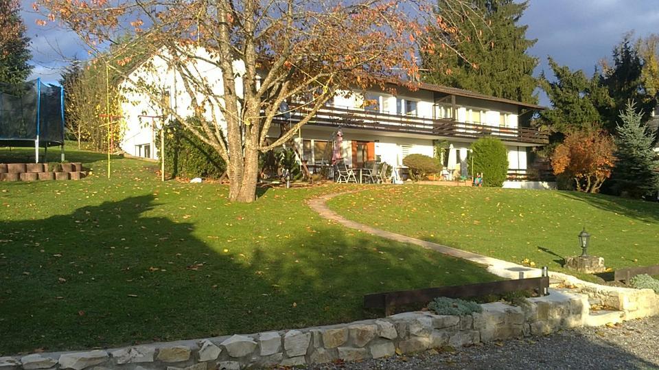 Grosse 3 Zi. Wohnung, 120qm