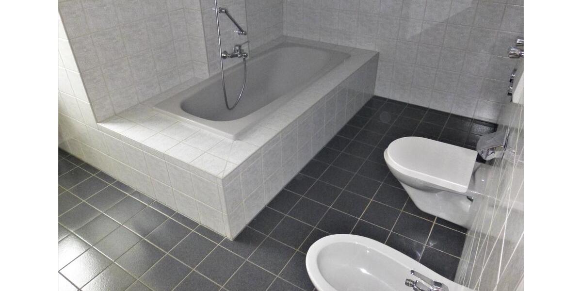 Dachgeschoßwohnung Gräfenberg - 2.5 Zimmer, 67 m&sup2;, 625&euro; | Angebot:26521918