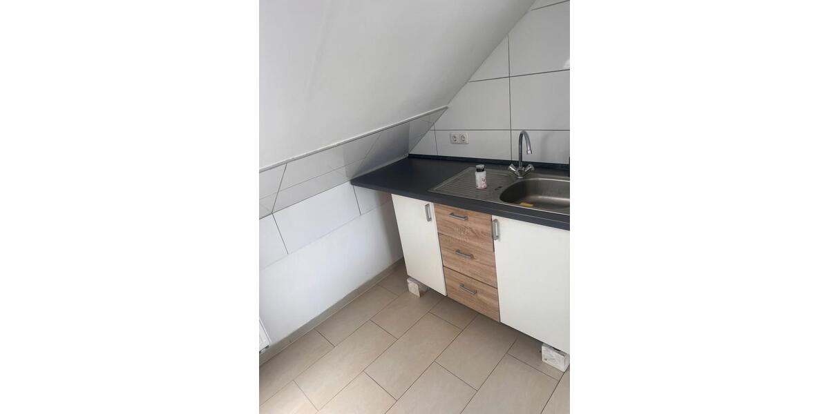 Dachgeschoßwohnung Frankfurt am Main Unterliederbach - 2 Zimmer, 60 m&sup2;, 1.125&euro; | Angebot:24838359