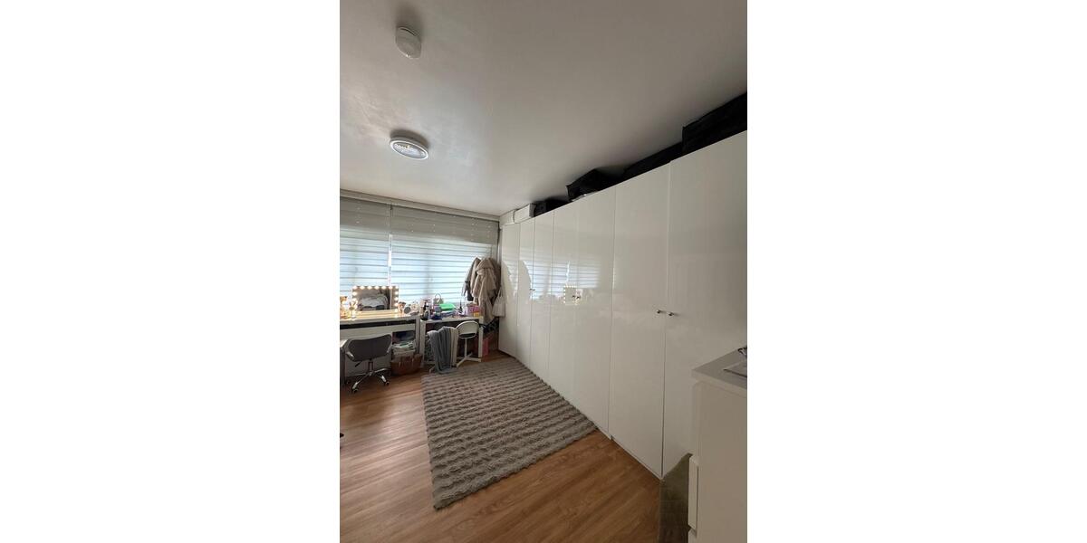 Etagenwohnung Offenbach am Main Bürgel - 3 Zimmer, 95 m&sup2;, 1.492&euro; | Angebot:26582675
