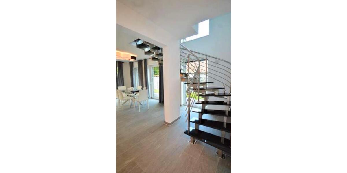 Etagenwohnung Oyten - 4 Zimmer, 130 m&sup2;, 1.700&euro; | Angebot:26694613