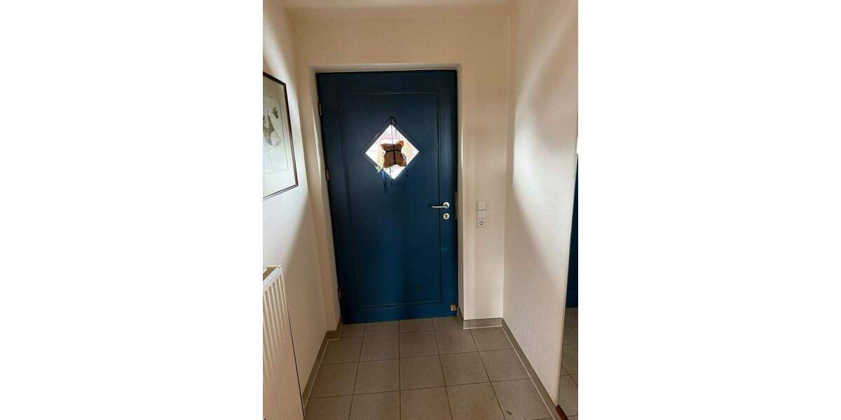 Etagenwohnung Nienburg - 2 Zimmer, 75 m&sup2;, 700&euro; | Angebot:25037993