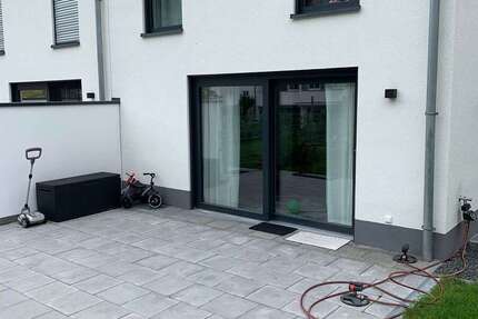 Haus Wiesbaden Bierstadt - 7 Zimmer, 160 m&sup2;, 3.100&euro; | Angebot:27279495