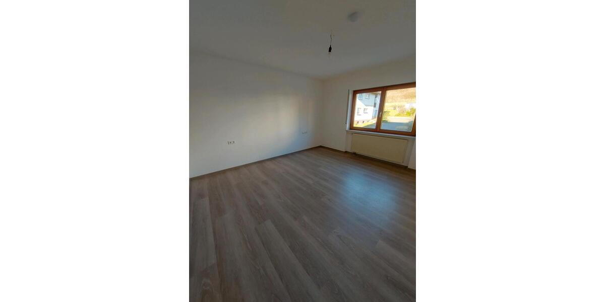 Erdgeschoßwohnung Hohberg - 4 Zimmer, 113 m&sup2;, 1.150&euro; | Angebot:24398233