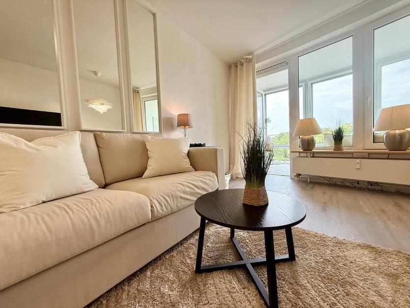 Exklusive möbl. Wohnung mit Seeblick, Pool und Sauna in Cuxhaven