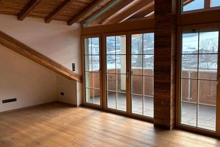 Wohnung Kiefersfelden - 3 Zimmer, 80 m&sup2;, 1.900&euro; | Angebot:25285959