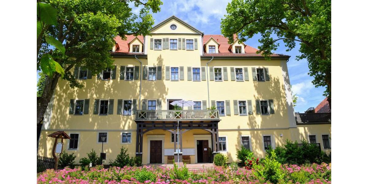 Wohnen im Schloss am Park - traumhafte Loftwohng,ruhig,,bezahlbar 1 zimmer