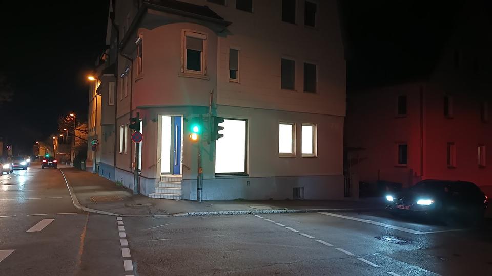 Gewerbefläche für Kiosk Laden Büro oder Anderes zimmer