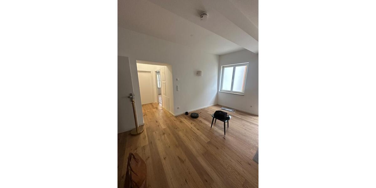 Etagenwohnung Landshut - 2.5 Zimmer, 68 m&sup2;, 1.175&euro; | Angebot:26621745