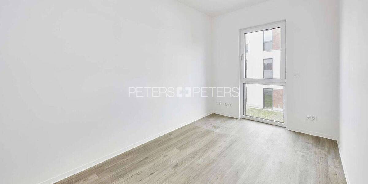 Etagenwohnung Schwerin Werdervorstadt - 5 Zimmer, 134 m&sup2;, 1.499&euro; | Angebot:26066103