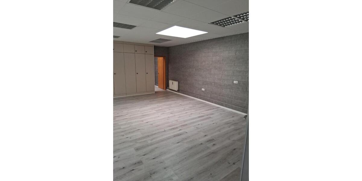Etagenwohnung Köln Rodenkirchen - 3 Zimmer, 108 m&sup2;, 985&euro; | Angebot:26104586