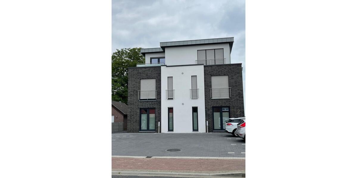Erdgeschoßwohnung Gangelt - 3 Zimmer, 109 m&sup2;, 1.090&euro; | Angebot:26442841