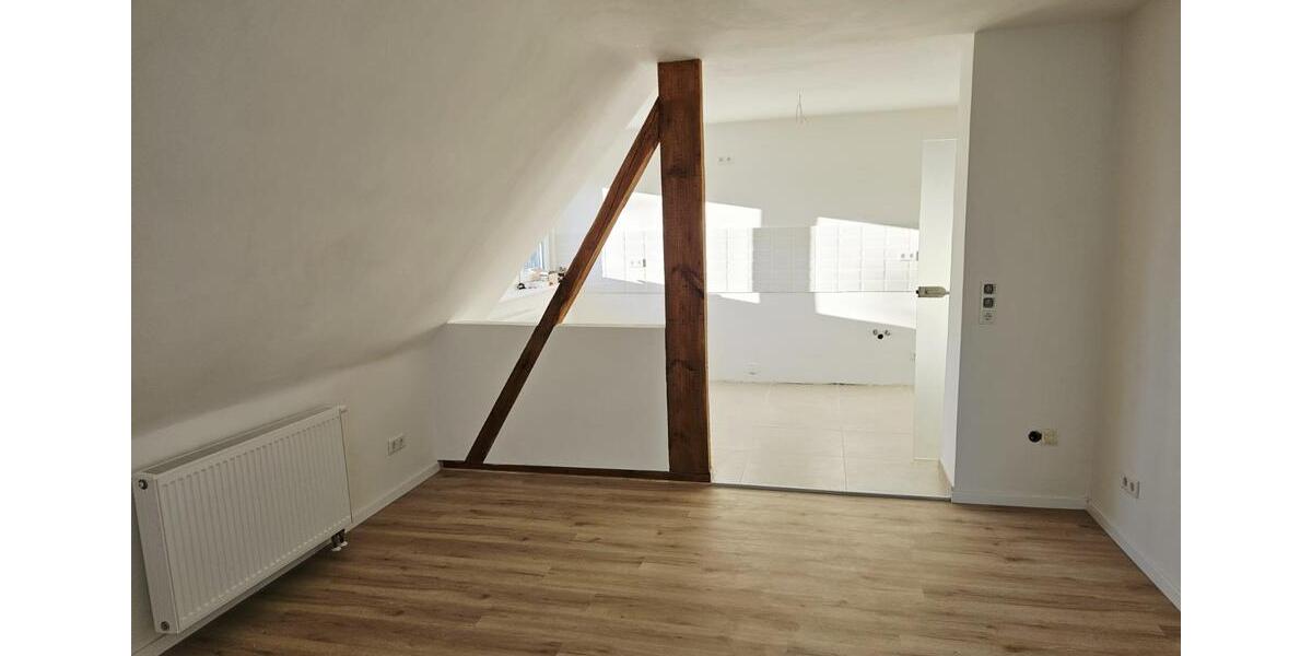 Hellendorf: Moderne, frisch renovierte 3-Zi.-Wohnung mit Balkon 3 zimmer