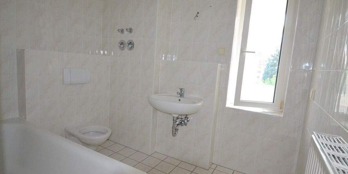 Etagenwohnung Dresden Leuben - 2 Zimmer, 60 m&sup2;, 475&euro; | Angebot:26160855