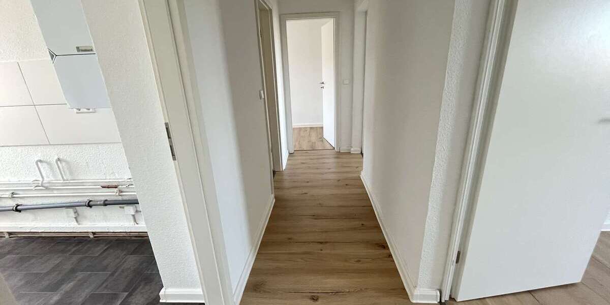 Etagenwohnung Hainichen - 3 Zimmer, 58 m&sup2;, 298&euro; | Angebot:24991087