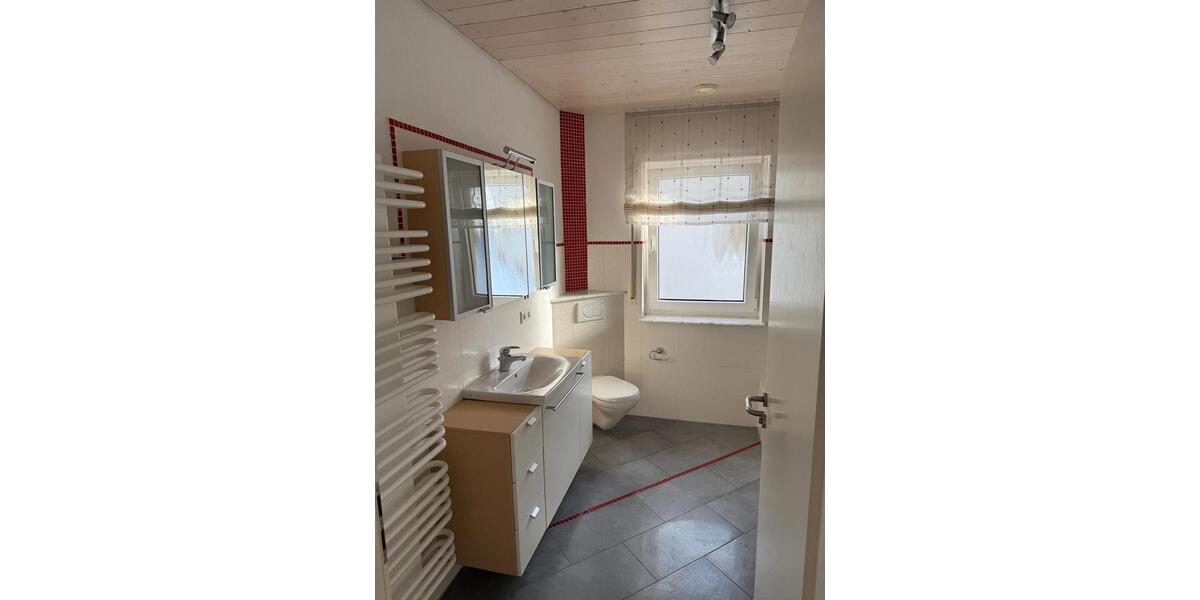 Dachgeschoßwohnung Crailsheim - 2 Zimmer, 96 m&sup2;, 950&euro; | Angebot:23739443