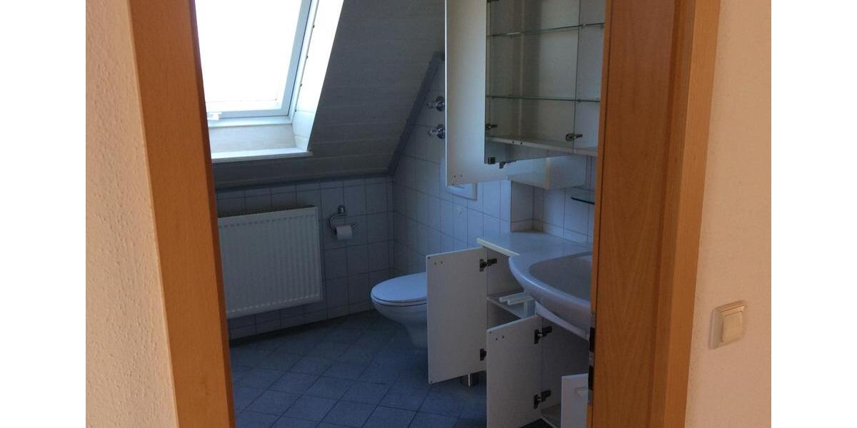 Dachgeschoßwohnung Nördlingen - 3 Zimmer, 90 m&sup2;, 750&euro; | Angebot:26234769