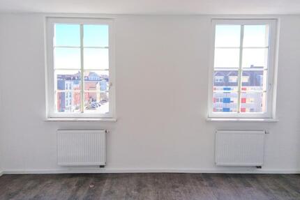 Top Zustand - Frisch renovierte 2-Zimmer-Altbauwohnung in Fürth zimmer