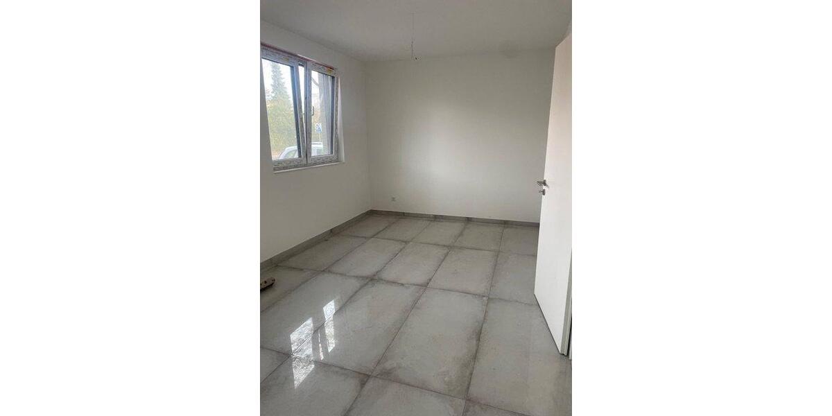 Erdgeschoßwohnung Hamburg Wandsbek - 5 Zimmer, 135 m&sup2;, 2.500&euro; | Angebot:26497068