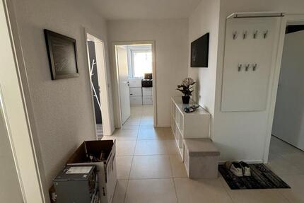 Moderne, helle Wohnung mit Balkon, Fußbodenheizung & Stellplatz 3 zimmer