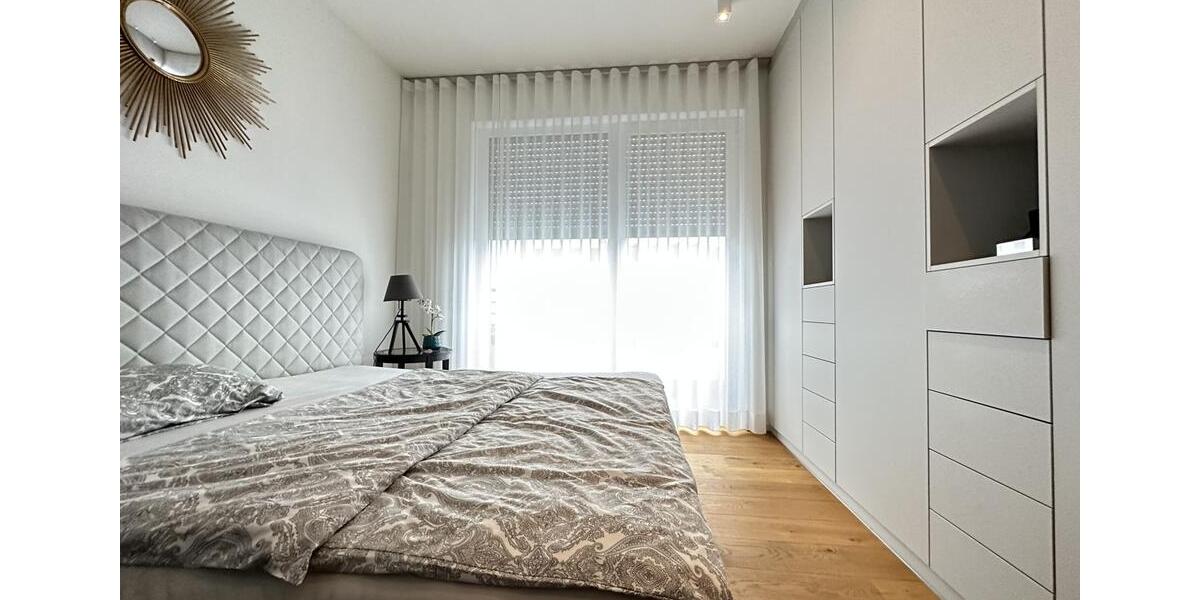 Etagenwohnung Düsseldorf Stadtbezirk 2 - 2 Zimmer, 74 m&sup2;, 1.400&euro; | Angebot:26580206