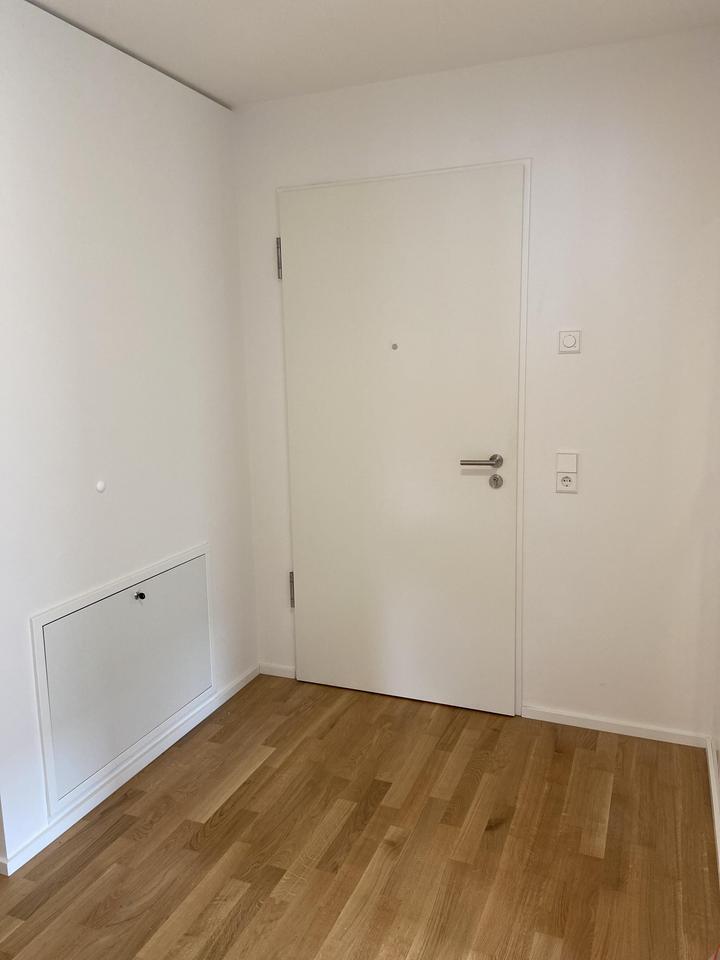 Jetzt zugreifen: Wunderschöne 4-Zimmer-Traumwohnung mit Einbauküche und Balkon 3 zimmer