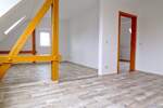 Moderne 3-Raum-DG-Wohnung mit Garage und gemeinschaftlichen Grundstück bei Bautzen 3 zimmer