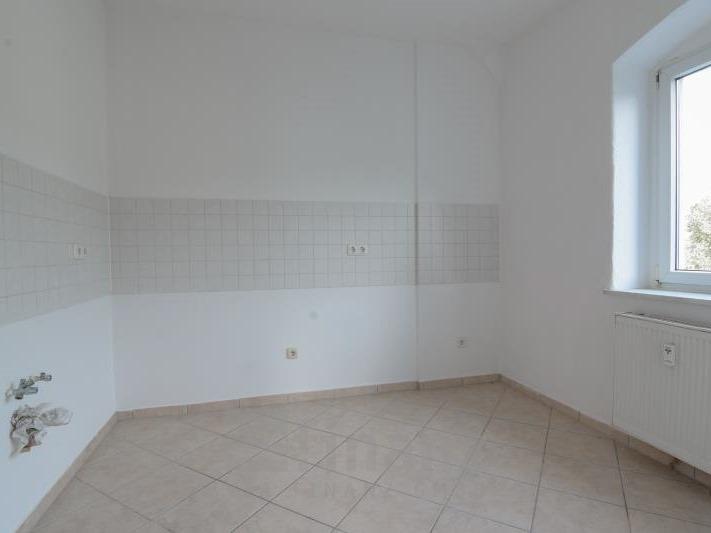 Dachgeschoßwohnung Hohenstein-Ernstthal Ernstthal - 4 Zimmer, 71 m&sup2;, 393&euro; | Angebot:23115353