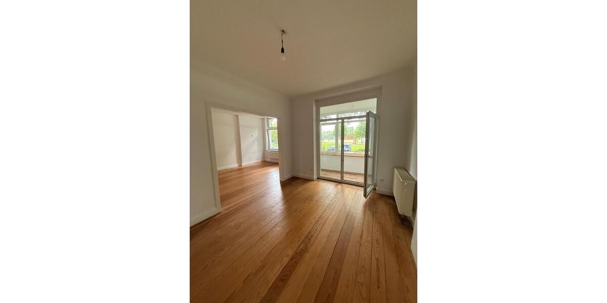 Hochparterre Lübeck Sankt Jürgen - 3 Zimmer, 80 m&sup2;, 1.500&euro; | Angebot:26561856