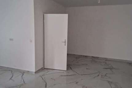 Wohnung zum Mieten in Mönchengladbach 1.950 € 218 m² 6 zimmer