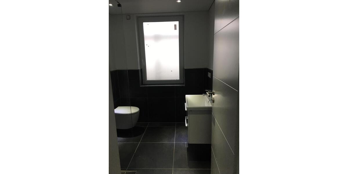 Etagenwohnung Schiffweiler - 3 Zimmer, 93 m&sup2;, 850&euro; | Angebot:25757326