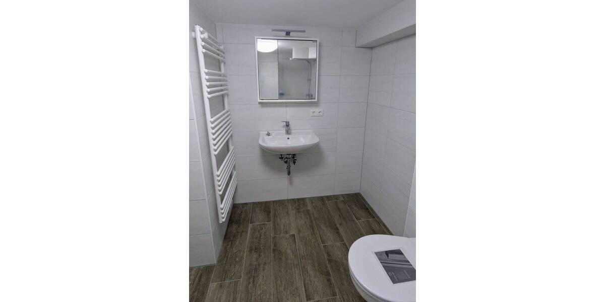 Etagenwohnung Niederwerrn - 2 Zimmer, 55 m&sup2;, 300&euro; | Angebot:26187669