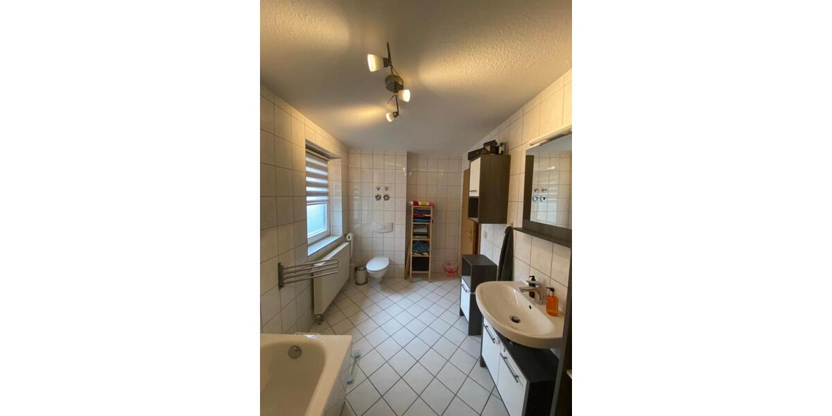 Erdgeschoßwohnung Drei Gleichen - 2 Zimmer, 67 m&sup2;, 420&euro; | Angebot:24573488