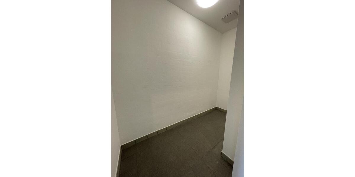 Etagenwohnung Celle - 4 Zimmer, 160 m&sup2;, 1.500&euro; | Angebot:24144611